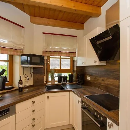 Trostelhof 5 * Salem (Baden-Wurttemberg)